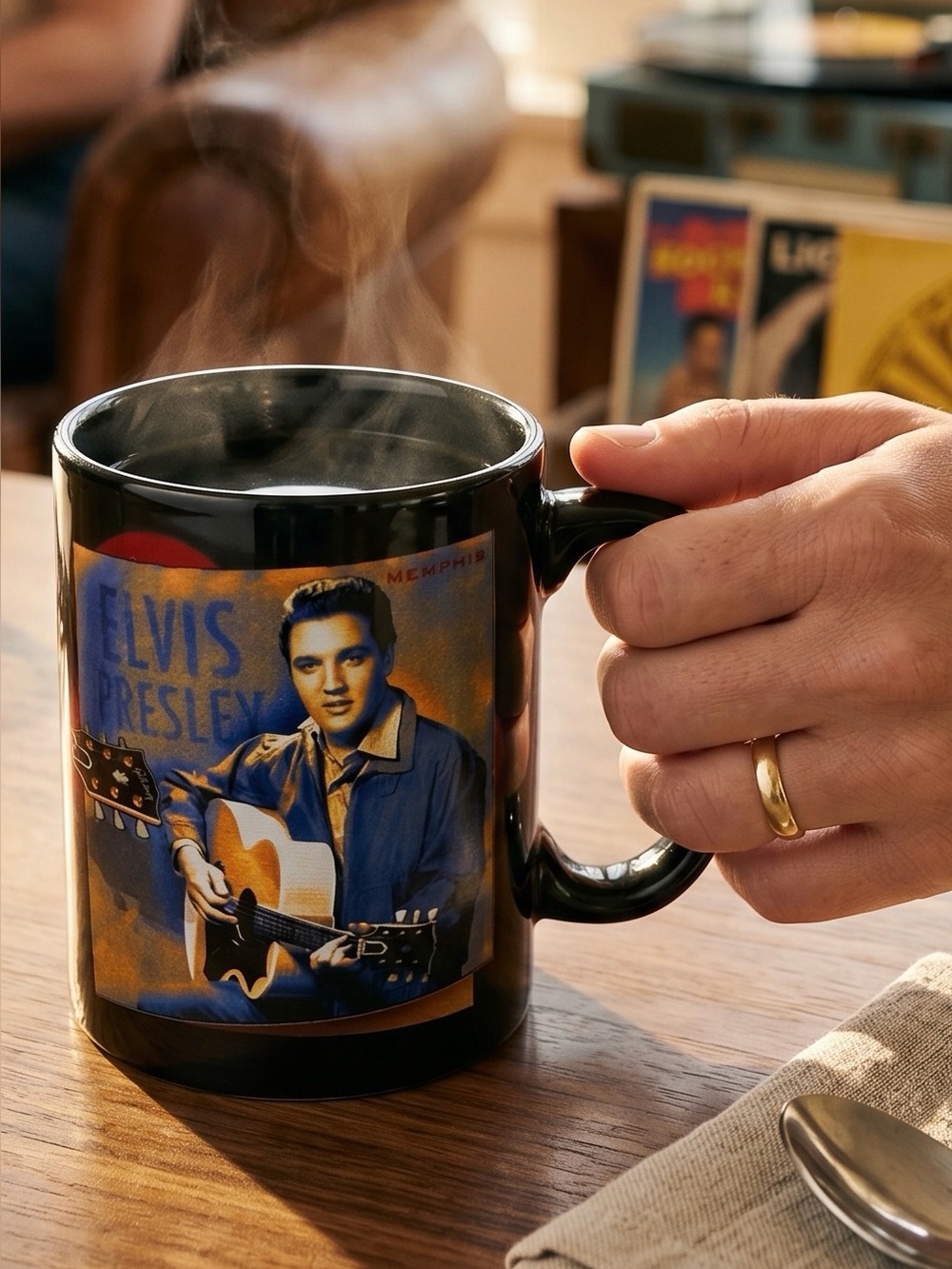 Vintage/Elvis Presley The King of ROCK-N-ROLL Ceramic Mug/16 oz
